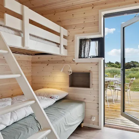Amazing In With Kitchen Holiday home